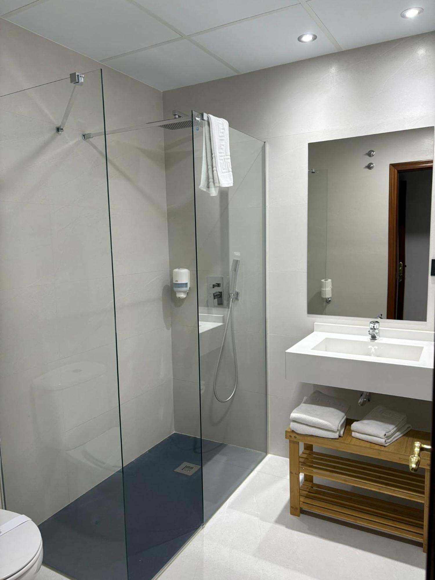 Hotel Ciudad Pozo Alcón Eksteriør billede