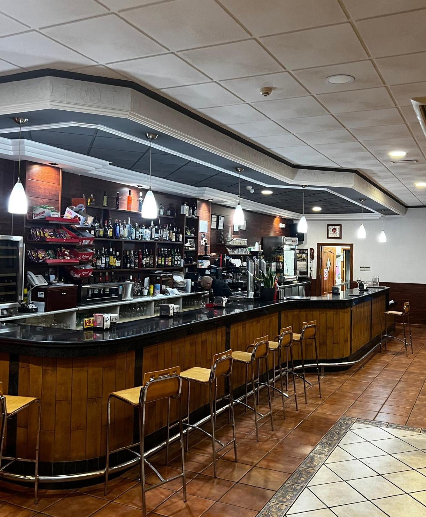 Hotel Ciudad Pozo Alcón Eksteriør billede